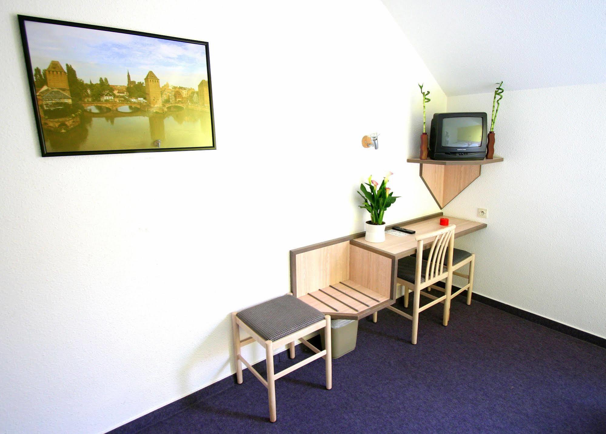 East Hotel Hoenheim Екстер'єр фото